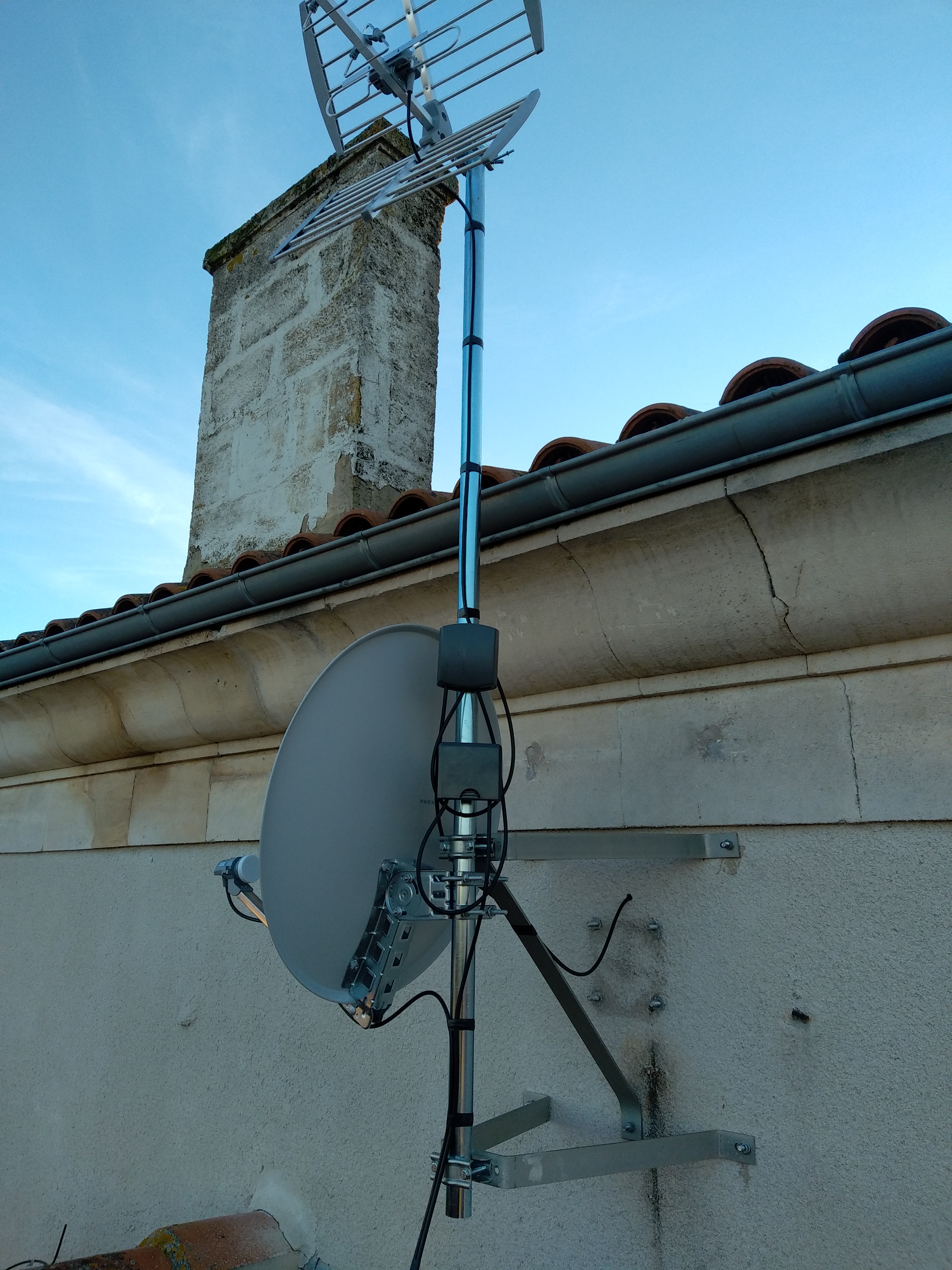 Installation d’une antenne TNT et d’une parabole satellite